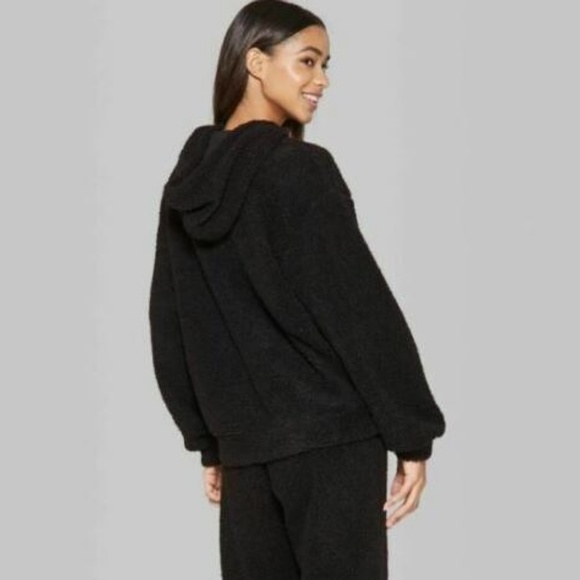 Wild Fable Pullover Fuzzy Hoodie Black Long Sleeve - Picture 3 of 3